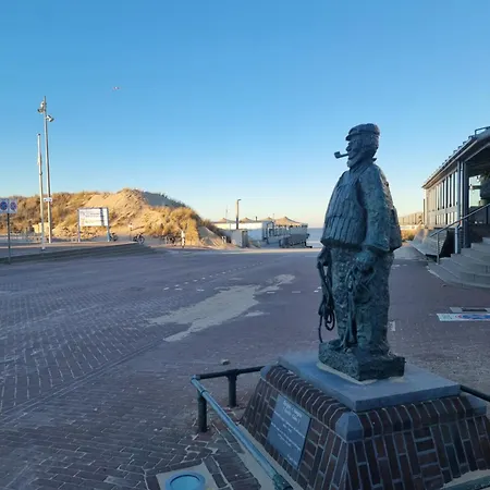 Thuis In Egmond 001 *