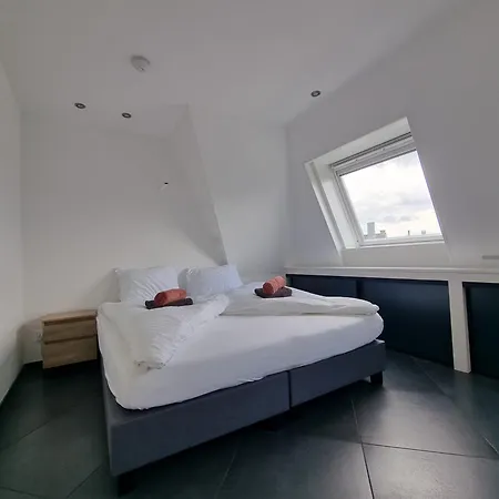 Thuis In Egmond 001 * Egmond aan Zee