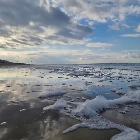 Thuis In Egmond 001 *